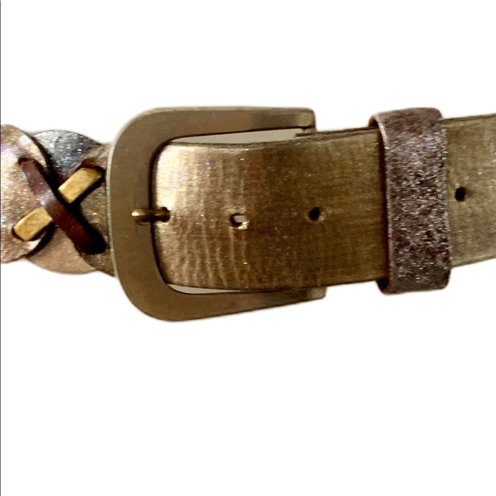 Harness House Vintage belt upstyled